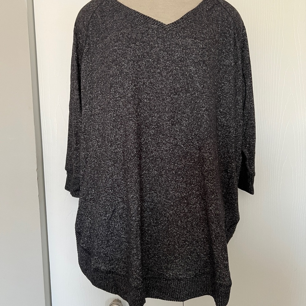 Black marbled tunic shirt